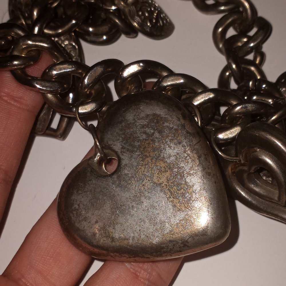 Hearty charm necklace - Picture 2 of 5